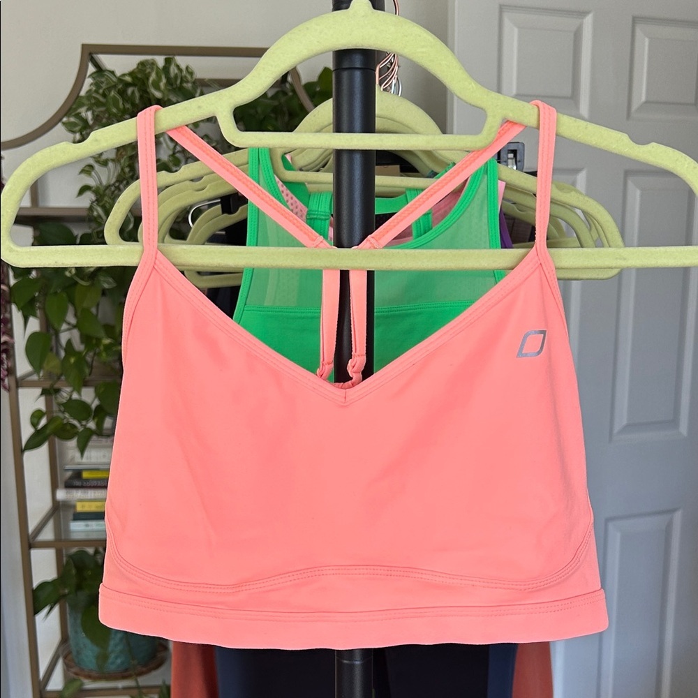 Lorna Jane Sports Bra. PTP 16”. No pads.